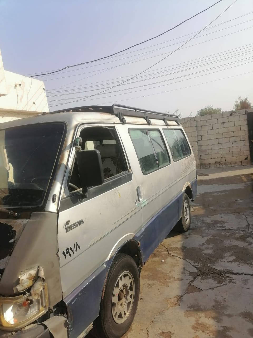 كيه بسته للبيع سياره جاهزه كير محرك خير من الله شواصي بلاديه رقم بغداد تحويل مباشر المكان تاجي السعر 25 وبيه مجال اتصل وبيك خير ودلل ***********
