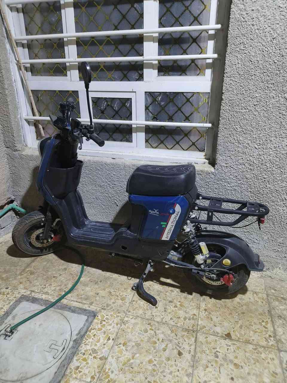 R8 • بدها بطاريات • الزعفرانية