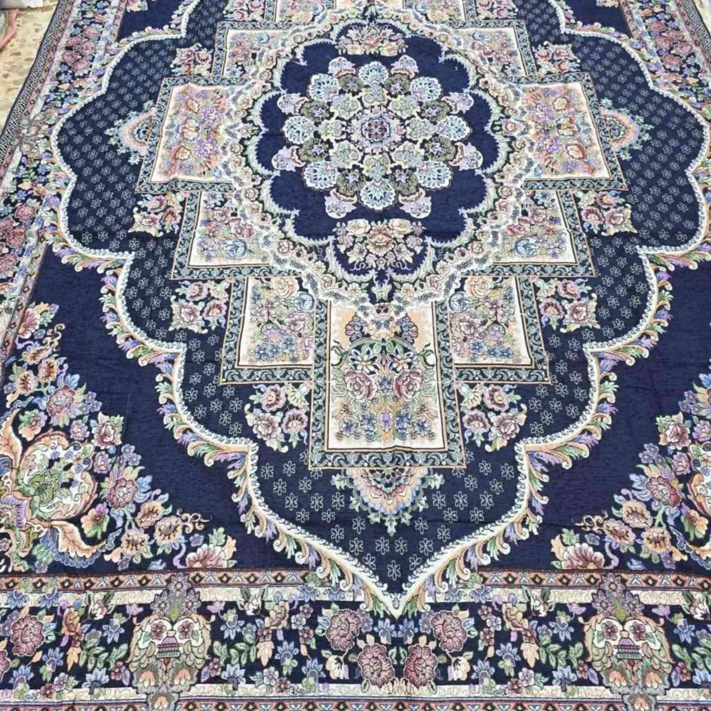 سجاد • بدون تفاصيل • منزلي