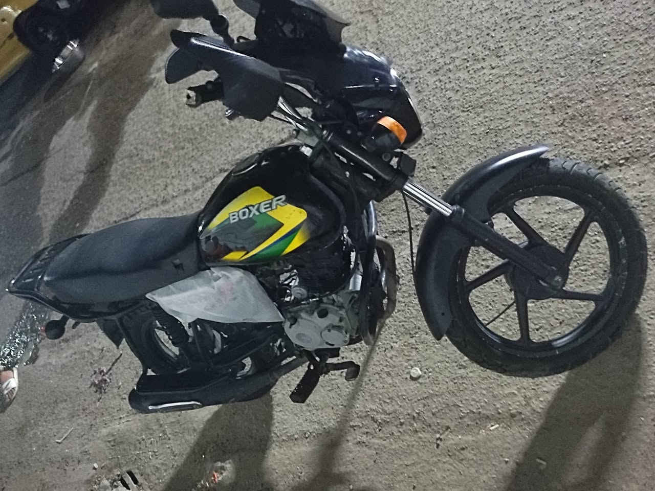 سلام عليكم للبيع مديل 21.. 🥺

كفالة كير ومحرك وشاصي جيب فيتر وتعال.. 

شاهد الله دراجة واكفة نصبته حلوه وما بيها نقوصات.. 

تاخذ جاهز كرهبائيات كلة شغالة.. 

لايت زنون ثلجي..👌      بك لايت... 🔥   اشاير..🤟   هورن.. 🌚

قفل ستيرن..   🍿  عداد نمر.. 😇 عداد بانزين..     دشبول.. 

مكانه بغداد العبيدي سعرها مناسب 850..  سعر ايراني.. 

ملاحضة كلجات جدد تايرات بل جيس 💘

رقمي وتساب ***********.... 

اتصال ***********
