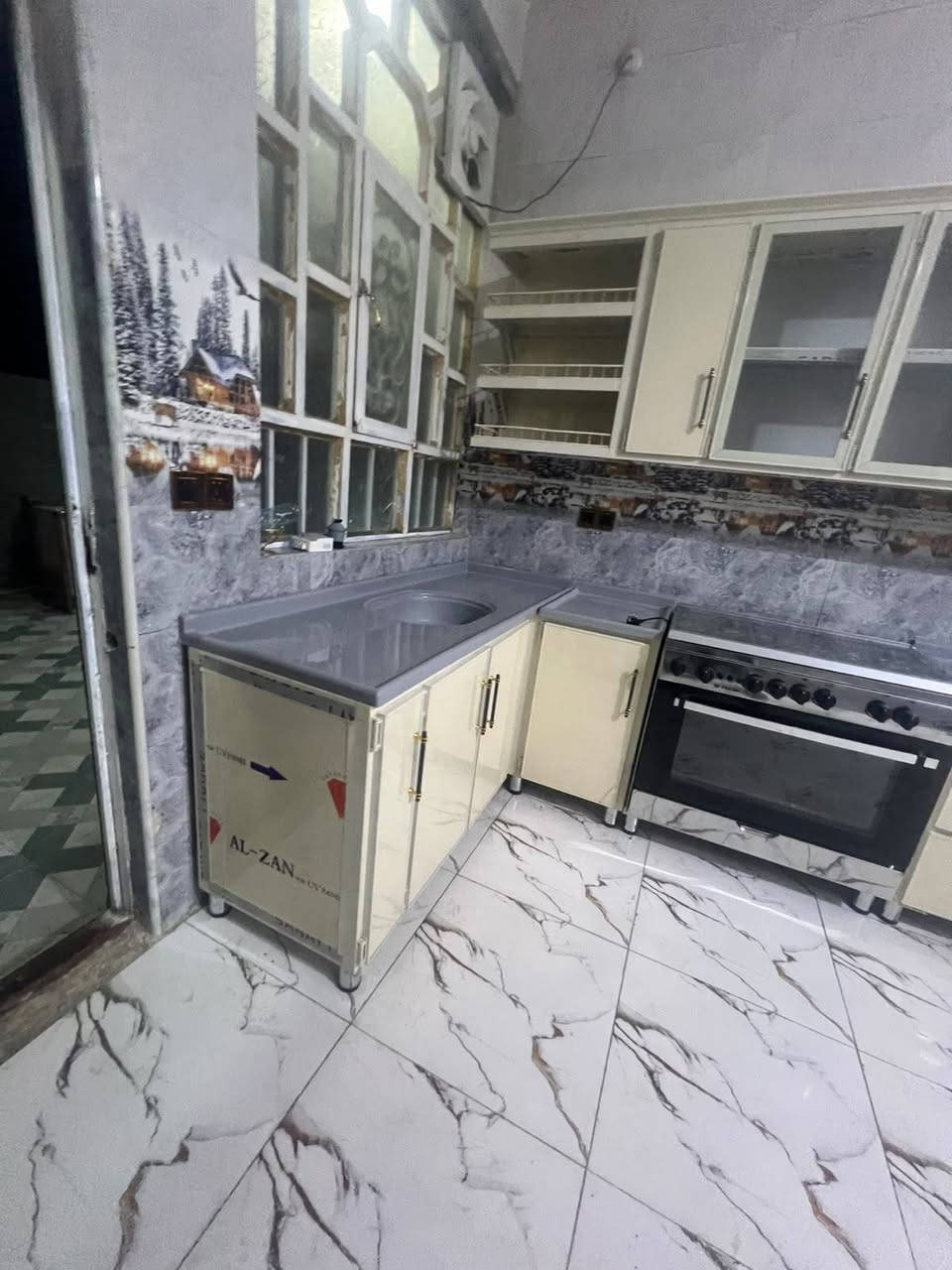 تم تنصيب كاونتر بالخيرك عليكم  الحبيب أستاذ علاء المسعودي 
هكذا يجب أن يكون المطبخ 👌😍 
بجمال اللون ونزاكة التصميم
اناقة ونزاكة البيت تبدأ من المطبخ 🤍💎 
من انتاج  معمل ابن الحجي للالمنيوم  
بإدارة وإشراف هادي ابن الحجي 
***********
عاشت الايادي استاذ سيف اكرم الجنابي
