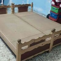 جرابي عدد ثنين نضيفات جدا مكان بغداد الدوره سعر 100 ألف رقم الهاتف 077...