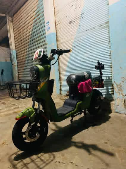ماطور شحن R9.الريان السعر 550
بيه مجال بسيط استعمال قليل ***********
