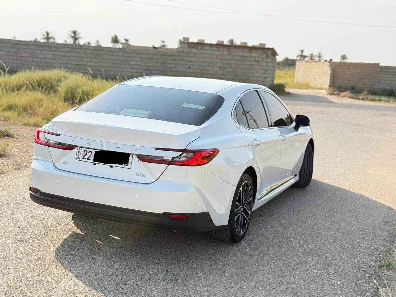كامري موديل 2025 خليجي سازاصلي تجي بانزين فقط بدون هايبرد مكينه4سلندر 2500 تنفس طبيعي 
كفاله عامه من الشخط كلشي بيهه بوضع الشركه ع البلاد 
ماشيه60 الف  ع ايد وحده من الزيرو 
سياره مال بيت
مواصفات LE بدون فتحه 
داخل بيجي بصمه شاشه كبيره كارد بلي كشن كهرباء  تبريد قطعتين 
شاحن لاسلكي حساسات كامره خلفيه 
لايتات زينون عالي ناصي
داخل لدات 
وبكلايت لدات 
رقم اربيل بسمي 
السعر 253 بي مجال بسيط
اخي العزيز شراي تعجبك  ع عيني وراسي اخليك
اقره المنشور وخابرني مو شراي لاتتصل  
مكان السياره ديالى بعقوبه 
للاستفسار ‭***********‬ المقدادية, ديالى
