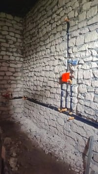 تأسيس ماي • سيراميك • بناء