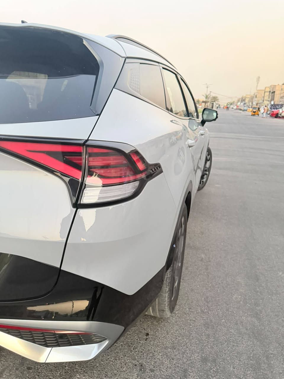السلام عليكم للبيع كيا سبورتج موديل 2024 فول مواصفات  SX  برستيج ❣️داخل اسود #ماشية ٤٤ الف 
رقم بغداد الجديد بأسمي 

  ✅مواصفات السيارة 

🔹بانوراما
🔹كامرات محيطية 360 
🔹رادارات جانبية 
🔹رادار امامي +  خلفي 
🔹بصمة : تشغيل - ابواب - صندوك
🔹صندوك كهرباء ذكي 
🔹شاشة كبيرة  تدعم كاربلاي واندرويد اوتو وفول تحكمات 
🔹كيجات الكترونية متغيرة حسب الوضعيات
🔹انظمة القيادة : سبورت - سمارت - نورمال
🔹كشنات جلد  احمر  + كشنات تدفئة مع تبريد 
🔹كراسي كهرباء فول تحكم مع كشن امامي متحرك عند النزول اوتماتيك
🔹اضواء ترحيب عند الاقتراب مع ترحيب داخلي عند الصعود 🔹او المغادرة
🔹شحن وايرليس
🔹منافذ تايب سي مع 2 في الكشنات ومنفذ يو اس بي 
🔹ومنفذ جداحة
🔹هاند بريك بصمة
🔹اوتو هولد
🔹نظام سياقه ذاتيه وتوقف ذاتي
🔹كامرة دوارة 
🔹تحديد مسار ذكي
🔹خزن ميموري لوضعيه الكشن
🔹نقطة عمياء
🔹كروز سرعة
🔹شاشه تبريد لمس
🔹سستم صوت هارمن كاردن
🔹اناره داخليه LED لمس
🔹خزن كشن سائق ميموري وضعيتان
🔹ويل كب حجم ١٩وحساس اطارات
🔹اشاير بالمري
🔹تشغيل عن بعد
🔹شاشة لمس متغيرة لتحكم الميديا او لتبريد
🔹فول تحكمات ستيرن
🔹حساسات خلفية + حساسات امامية
🔹لد نهاري 
🔹لايتات زنون عالي ناصي 
🔹مانع انزلاق

حادث السيارة  : جاملغ  وباب  تبديل  
مكانها بغداد 
السعر جداً مناسب 
٢٠٥💸 وبيها مجال للشراي

رقم الموبيل ***********
