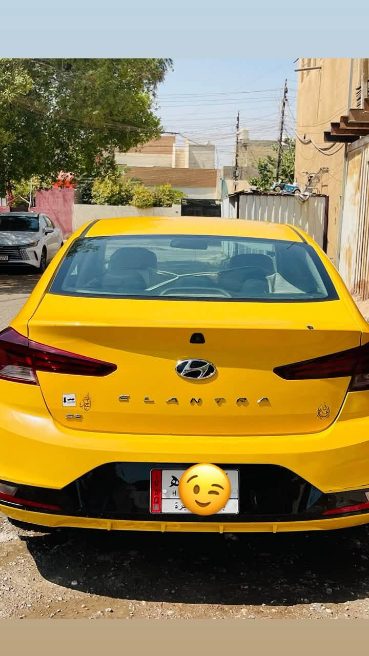 السلام عليكم النتره موديل 2020 مكينه 2000 كير اي تي  مكفولات تبريد وي سويج 
حداديه جديده تخم تاير  منضومه غاز ارضيه جلد +سفريات شرط تحويل 
حادثها قبق صندوك امبدل وجاملغ خلفي ايمن تصليح 
***********
