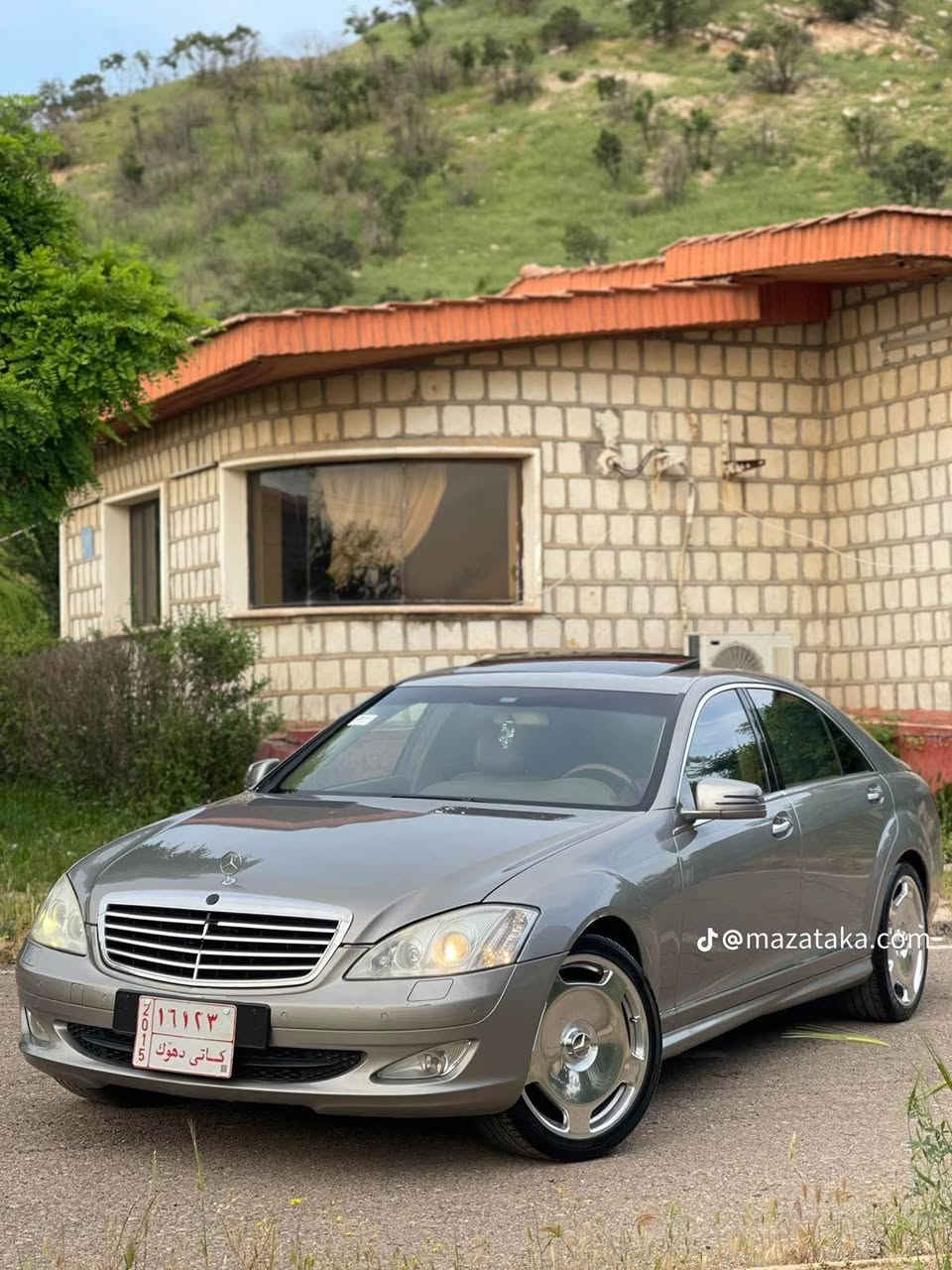 مارسیدز s500
مۆدێل 2009
ساغ 

8 بستۆن بێ تۆڕبۆ مەکینە مەرغوب 
قەپات مواسەفات

گێڕ و مەکینە و دەبڵ و کارەبای بە شەرت 
دووپارچە بۆیاخ بێ دەعم بێ لێدراوی لەسەر شوخت کراوە 

نمونە لە جوانی دینار مەسرەفی تیا نییە 
سەیارەکە تازە ڕۆن و هایدرۆلیکی گۆڕاوە پاتری و تایەی تازەیە
سەیارەی دەستی خۆمانە و هی مەعرەز نییە 
چوار تایە و ویلی لۆکی لە ژێرایە 
کۆدی بۆ کراوە بە‌ناوی خۆمەوەیە 

75 وەرەقە و مەجالێکی کەم 

***********
شوێن سلێمانی

تکایە مشتەری نیت تەلەفون مەکە السليمانية, العراق
