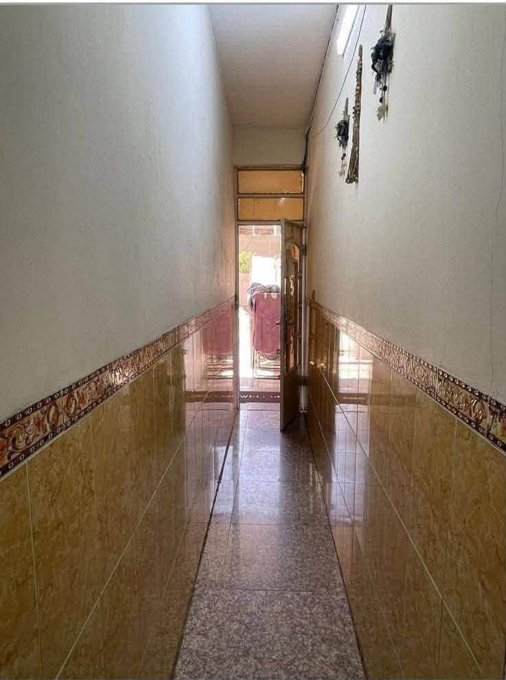 بيت للبيع مساحه 80متر واجهه 4نزال20 بناء 2017مدخلين استقبال ومطبخ وغرفه نوم وخدمات وطابق لثاني غرفتين وخدمات حي اور خلف سوك الصبات بضهره ثالث فرع عرض الفرع 12متر ***********
