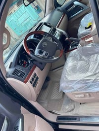 لاندكروزر 2013 (VXR) V8 5700 رقم اربيل بأسمي السيارة  5 بصمات  4 كامرا...
