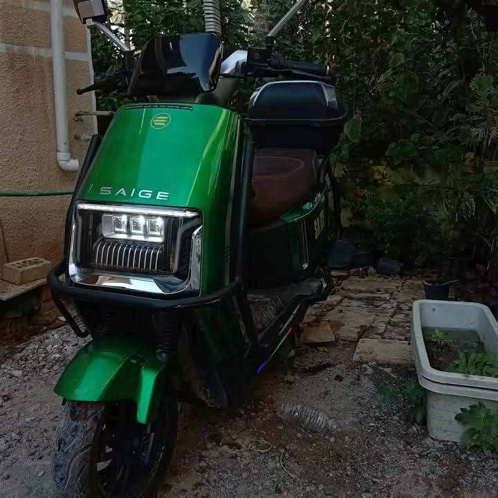السلام عليكم عندي هاي الدراجه كهربائيه 
وكاله مصارله سبوعين من طلعته اسمه SAiGEالسعر 750وبيه مجال وتحب ب ملف 2000واط يعني الدراجه نشطه وجايه بلون مميز بكاني الكريعات باقي التفاصيل ع رقم***********قليل موجود ع واتساب
