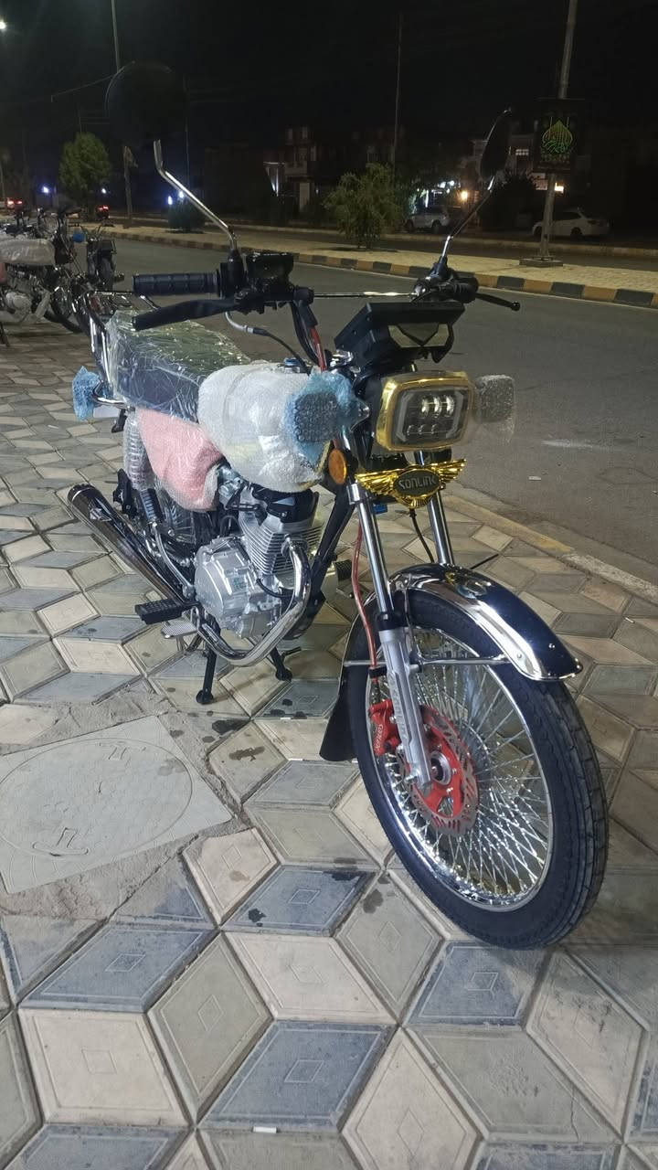 ياالله يارزاق //الأخوين للدراجات 🛵 

الإستفسار☎️***********☎️☎️***********
حجي اجيبلك بس القطع الكفالة والنظافة شوفلي هاي 
ٕ
📍التااايكر ال 2026 الحديث سولنك الأصلي باب 1 وكاالة 
ٕ
نظاافة 100%100 استخدام (يومين 2 ) اخت زيروو جيس 

📍ٕلوون مميز اسووود ⬛ دولاررر 🛵
ٕ
‼️مكان// واسط الصويرة شارع السبيس تقاطع حي الزهور
