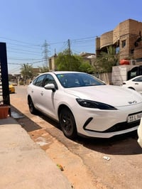 BYD سيل 5   2025 السياره مكفوله بعدها على وضع الشركة  مكفوله من صبغ وت...