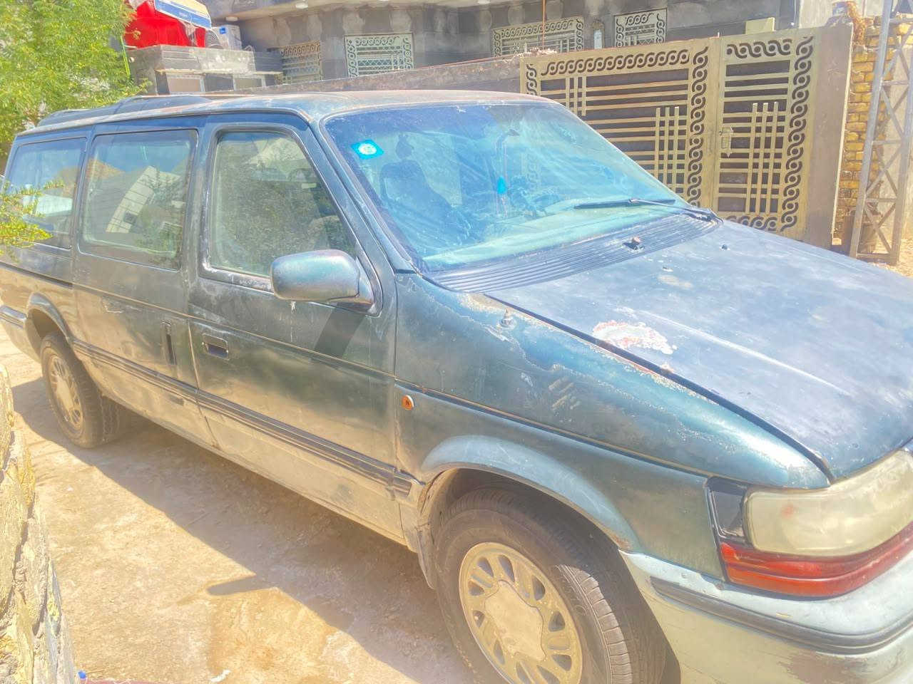 للبيع كلايزر موديل 94 محرك 3300 حاوية رقم ديالى انكليزي بأسمي سنوية لل27 هزة جديدة
گير ومكينة حاوية زوج تاير جديد والباقي 60 % گشر بلادي لا ضربة ولا صبغ السيارة شغالة گاطعة نار فقط ابيع على وضعها السعر 25 وبيها مجال قليل للاستفسار 👇 
***********
*********** 
مكاني بابل قضاء الهاشمية
