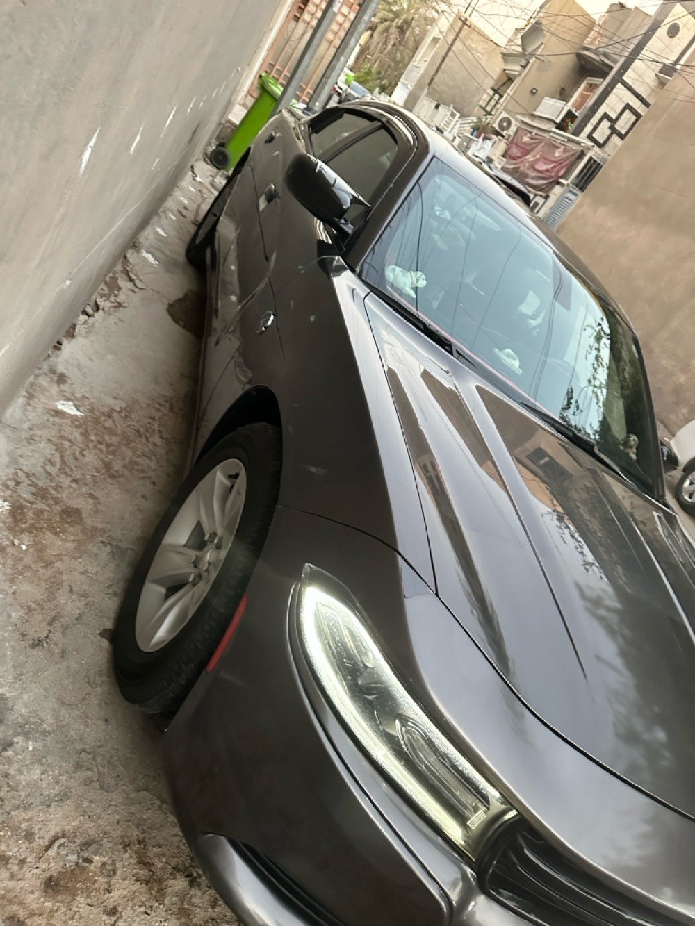 جارجر للبيع موديل ٢٠١٩. ماشية ٩٥ميل حقيقي مواصفات 
اس اكستي
فتحة سقف
كشنات مخملي بلادي 
كراسي كهرباء
تبريد ثلج قطعتين 
ابواب بصمة +الجنطة بصمة 
تشغيل عن بعد 
اللون نفطي 
تحكم استيرن +مثبت سرعة 
شاشة وسط  كاري بلي  
لايت زنون  محرك ٦سلندر  ٣٦٠٠
صدر امامي جديد 
صدر خلفي بلادي جديد  تخم تايرات جدد  
دسكات جدد.  +فيت بم جديد  
سيارة خاصة مال بيت ممشتغلة خط 
حادثهة من امريكا جاملغ امامي ايسر جزء بارد
باب سايق مبدل بالخارج باب خلف السايق صبغ.  جاملغ خلفيّ ايسر حگ شبر كلير  
سيارة سليمة بدون دواخل شواصي ولغود سليمة  بچم كبس  والايرباكات بلادية 
السعر ١٩٠وبيهة. مجال للطيبين بدون زحمة لحد يكسر بحلال الناس مكاني بغداد والسيارة رقمهة شمالي اربيل و باسمي والتحويل مباشر للاستفسار ***********