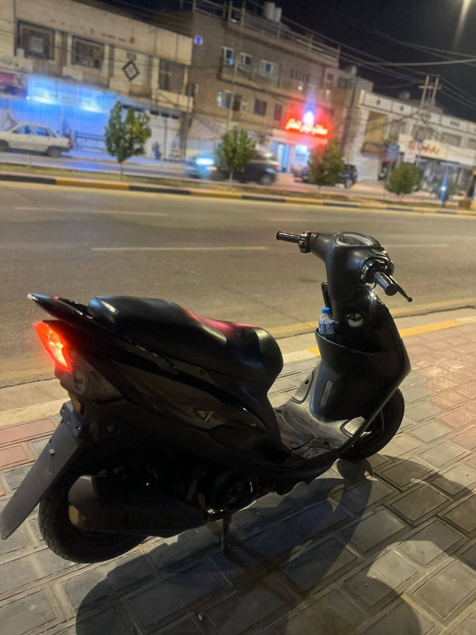 من رخصت الادمن
سلام عليكم شباب دراجه ماكس 
عدله نظيفه زلغ مابيه صاله سبوع 
من نزلت من رمبا دراجه نظيفه أكثر. من صوره 
السعر خاص بسبب نفوس الضعيفه 
عنوان الدراجه كربلاء ***********
