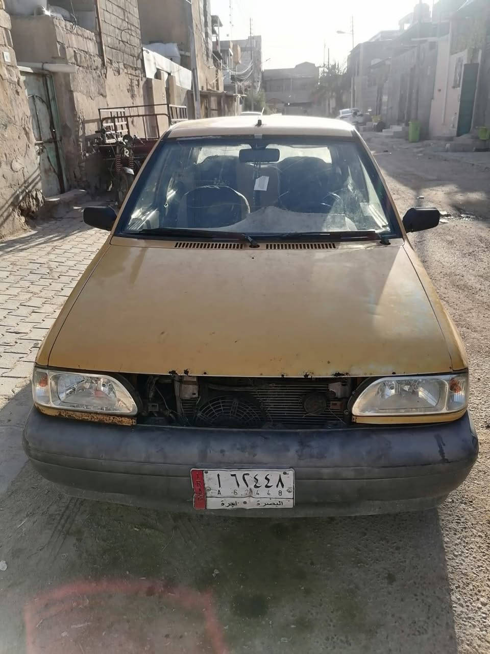 سايبه للبيع موديل 14 بدون سنويه سنويه ضايعه السياره تشتغل بس كايمه العنوان حيانيه السعر 5 ورقات وبيه مجال قليل***********
