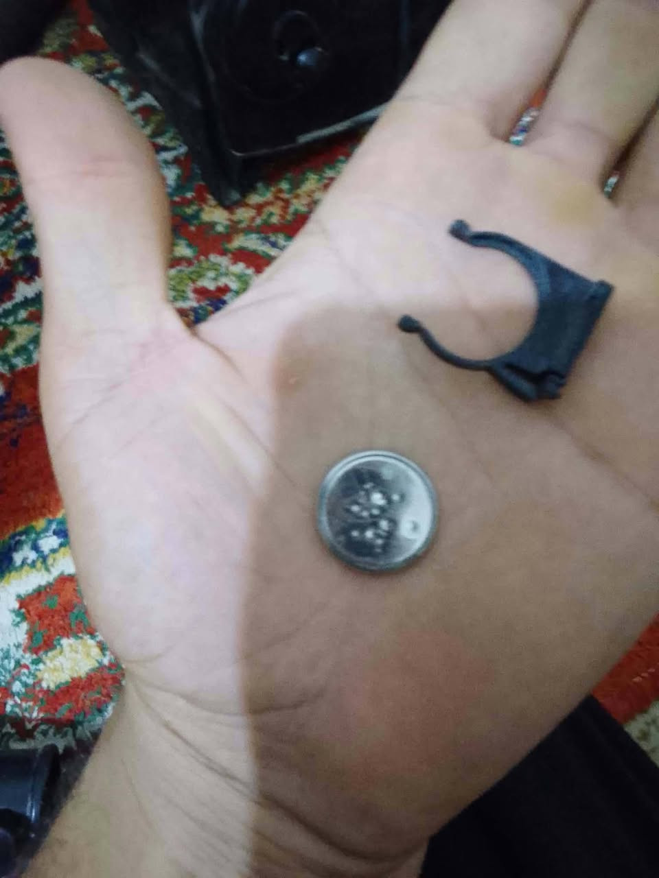 مكنسه كهربائيه • شغاله عل الفحص • ناقص باتري