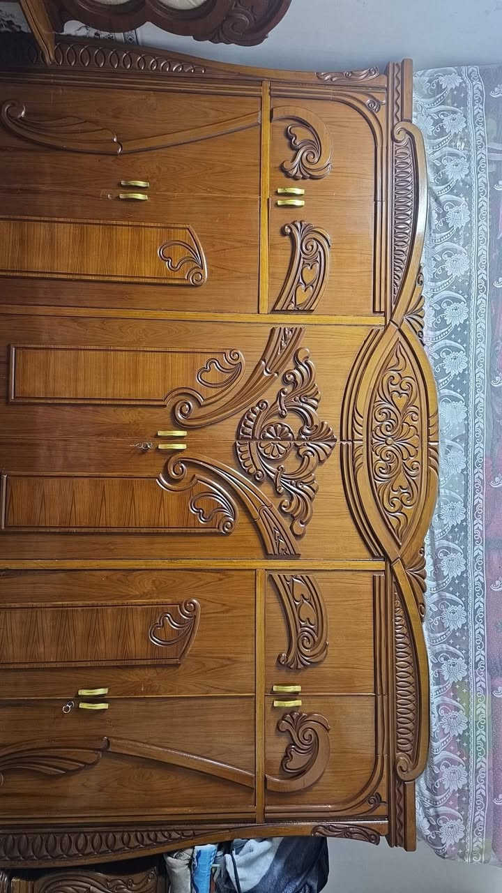 البيع غرفه العنوان العبيدي شارع عشرين ***********
