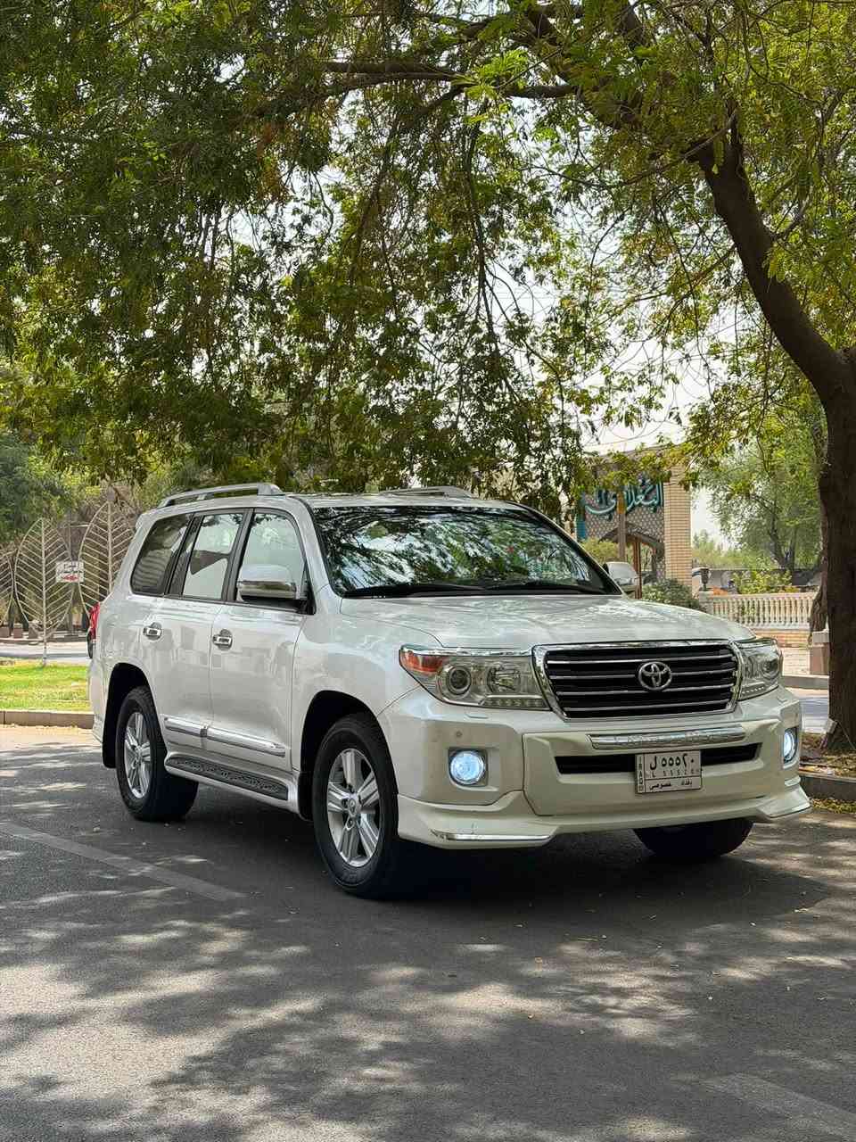 ‼️ كل ما هو جديد وحصري نقدّمه لك بأدق التفاصيل ‼️
🚘 تويوتا لاندكروزر GXR�📅 الموديل: 2012�👤 7 راكب�⚙️ المحرك: 4600cc — 8 سلندر�
📍 الموقع: بغداد

✨ المواصفات:

السعر :-305 وبيها مجال �• فتحة سقف
�• بصمة + بصمة أبواب
�• 8ايرباك 
�• داخلية جلد
�• كشنات كهرباء + 3 حركات
�• ثلاجة
�• زراكات
�• مري شفط
�• تحكم ستيرن
�• شاشة كبيرة
�• كاميرا خلفية

🛣️ العداد: 155 ألف كم حقيقي — شرط الفحص ✅
‎❄️ تبريد ثلج�🛠️ كفالة كير + محرك + صدر
‎🔎 بيها بار بسيط، موضح بالكامل بالسونار.
‎💎 سيارة تجمع بين الفخامة، القوة والاعتمادية… لاندكروزر GXR بمواصفات مميزة وحالة تستحق المعاينة.
‎📞 للاستفسار:�***********

‭***********‬

📍 بغداد
