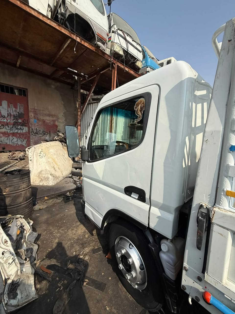من رخصت الادمن كنتر مديل ٢٠٢٠ 
تخم تاير ١٧/٥ /٢٢٥/٨٠ برجستن ***********
حداديه  جلال محرك مكفول لا تنقيص ولا تبخير 
السياره مابيه قطره صبغ ولا بارد ***********
فرشه البدي بليت ٣ ملم (رقم وسنويه نكليزي لل٣٠)
تحويل ثاني يوم ***********
عنوانهاااا البصره مركز البصره 
محلات الحاج صالح ***********
