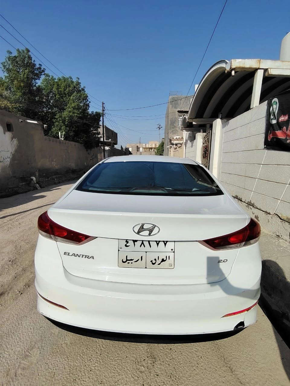 مواصفاتها 
 اشاير مري 
 تبريد قطعتين 
مري شفط 
شادلها لايت زينون
تخم تاير جديد وباتري جديد تبريد ثلج حداديه وصدر جديد
السياره بيها قطعتين صبغ اثر طخه بدون دواخل باب وجاملغ خلفي جهة العبري وبيها ملاحظات واضحه بالصور 
رقم اربيل سنويه منتهيه بأسم كردي شرط تحويل او وكاله

سعرها 115 وبيها مجال
 اتصال او واتساب ***********
