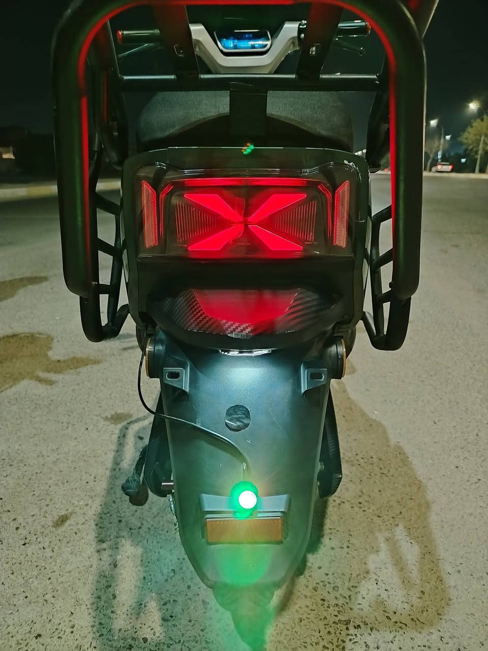 السلام عليكم للبيع دراجة شحن القرش الكوري  MR 2027 
استخدام اقل شهر حيل نضيف بعده بحالة الشركة
6 بطاريات بلادية فول عل فحص
ماشي شي قليل جدآ
لايت زنون عالي ناصي شغال
نضام 4 سرع
إشارة يمنة يسرى شغالة
كهربائيات كلها شغالة
نضام R الرجوع  + نضام P
السعر : اتصل 
/العنوان /الانبار /الرمادي/ التأميم /
للاتصال على الرقم ***********
