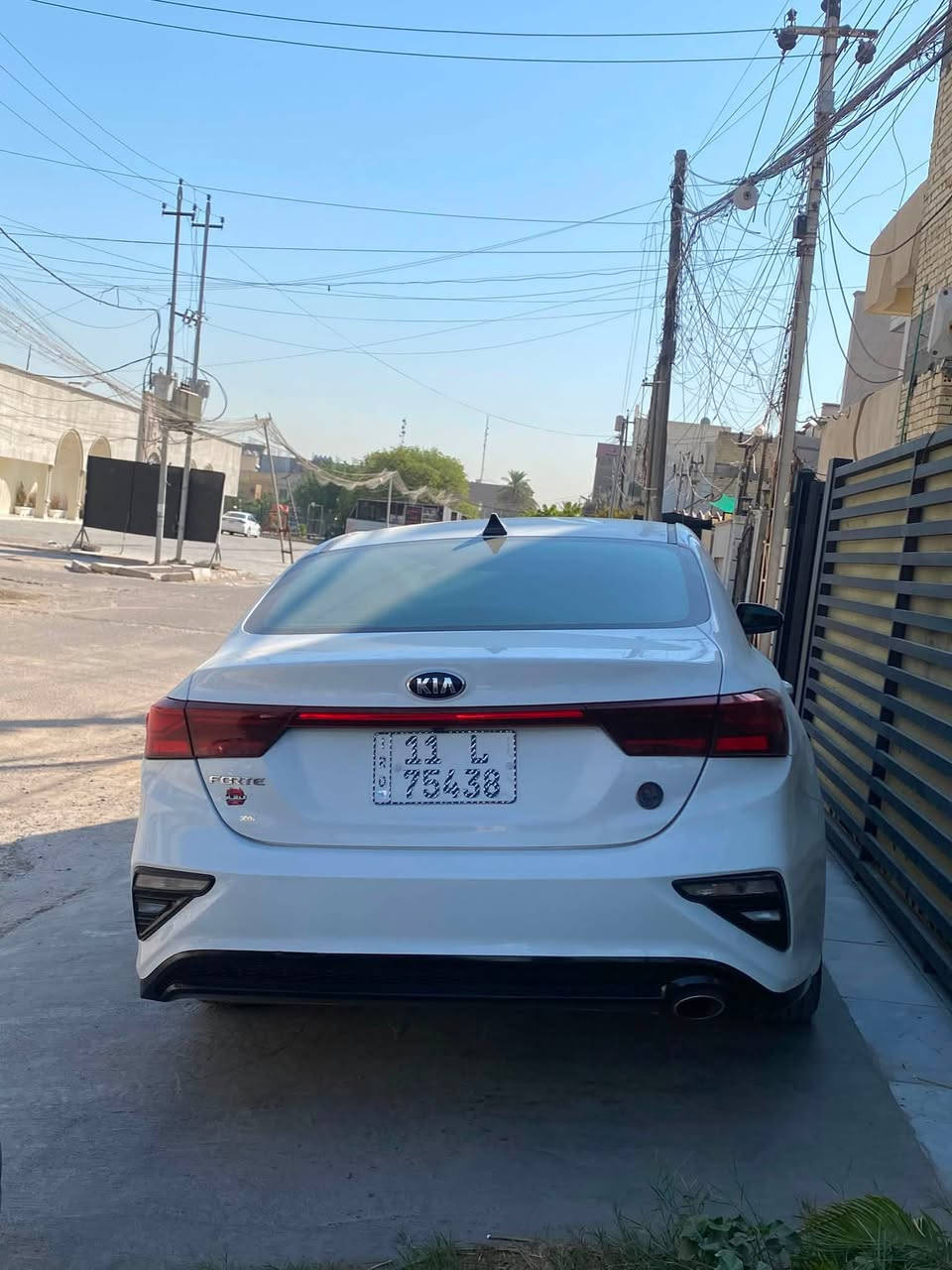 السلام وعليكم للبيع كيا فورتي 2019 امريكيه جديده محرك 2000 دوش
بيانو 
راردار 
شلشه جبيره ودواره كامره 
كله بلاد 
تحديد مسار حادث جاملغ وبنيد ايراك ستيرن صور الحادث مرفوقه مكاني العامرية لسعر 122 اوبيه مجال 
***********

