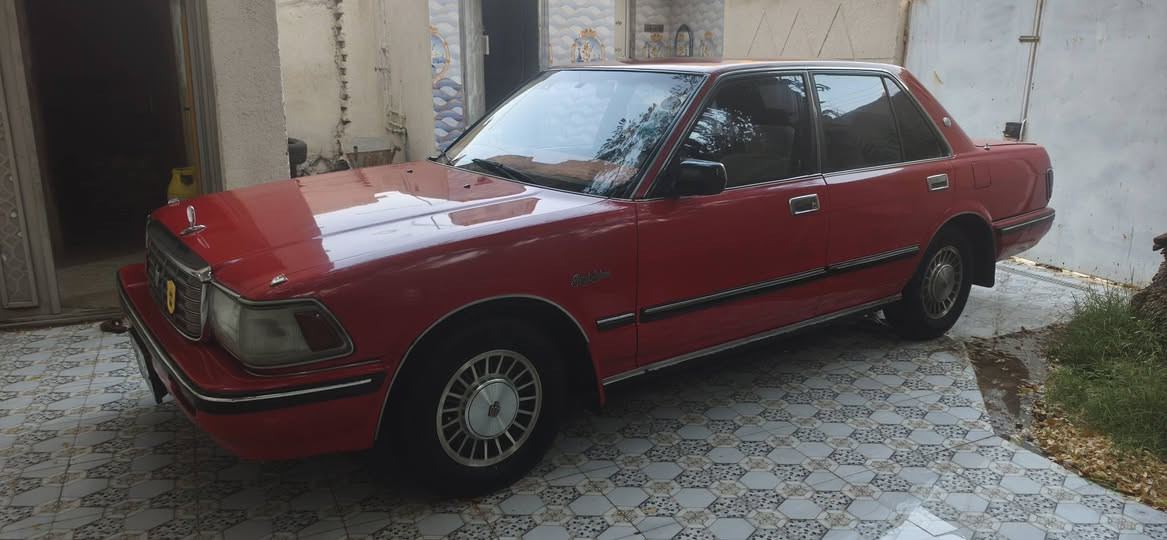 السلام عليكم سيدان موديل 90 ايسر بلاد مكفولة من الضربه والتبديل مصبوغة عام للجماليه مكينه وكير فيفيتي اثنين ونص جاهزه من كلشي مكان السياره بالشطرة والسعر 70 وبيهه مجال تلفون *********** او ***********
