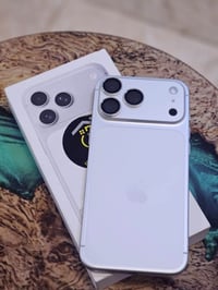 ايفون ١٧ برو ماكس • ٢٥٦ • نضافه