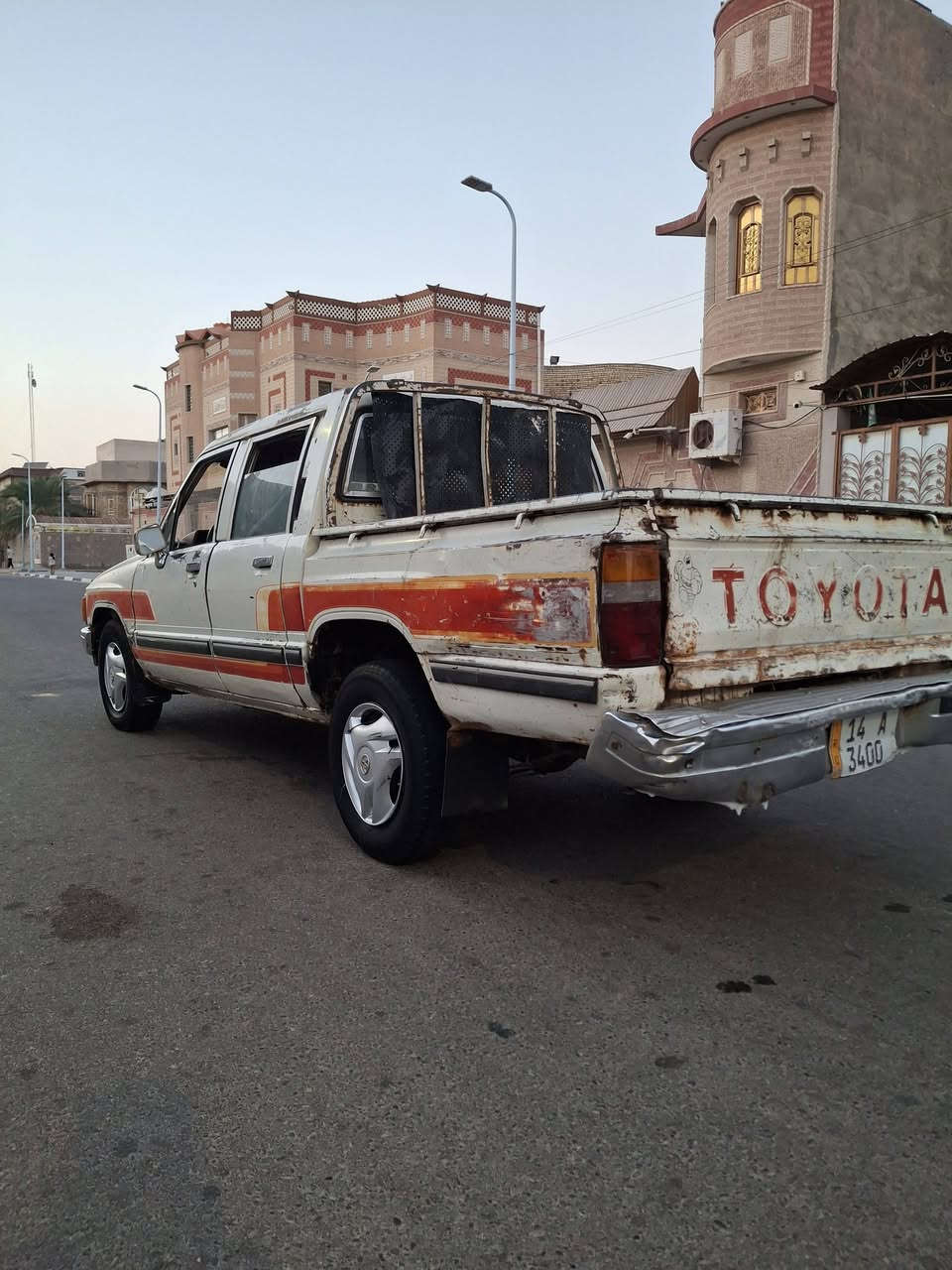 سلام عليكم
بيكم تيوته موديل 1988مكينه كير جدد بلديه
شاصي  كفاله سياره كلهه بلديه 
تخم تاير جديد كهربائيات كلهه شغاله حدايه جديده 
  رقم نكليزي بصره مميز  للغايه2031بسمي 
مكاني بصره 
 سعر 35وبيهه مجال رقم
 (***********)/
***********)

