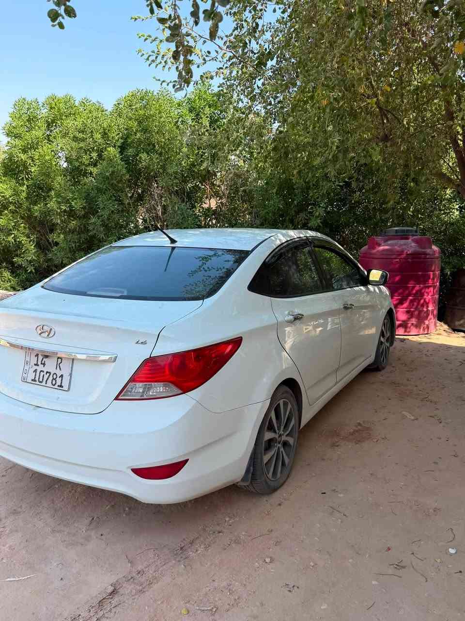 اكسنت مديل 15 خليجي مكفوله. مكينه كير  حدايه تبريد كله مشروط 
 رقم إنكليزي باسمي. وين ما تريد. احولك 

فول مواصفات. فتحه شاشه تحكم. ستيرن  
 عارضه 100 
مكان السياره النجف الحيدريه 

***********
