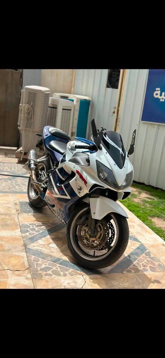 F4i موديل2006 رقم سنويه بصره باسمي
الدراجه حلوه وتخبل ولون رهيب  والسعر مناسب 
والشراي مكاني اربيل 

للاستفسار: ***********
