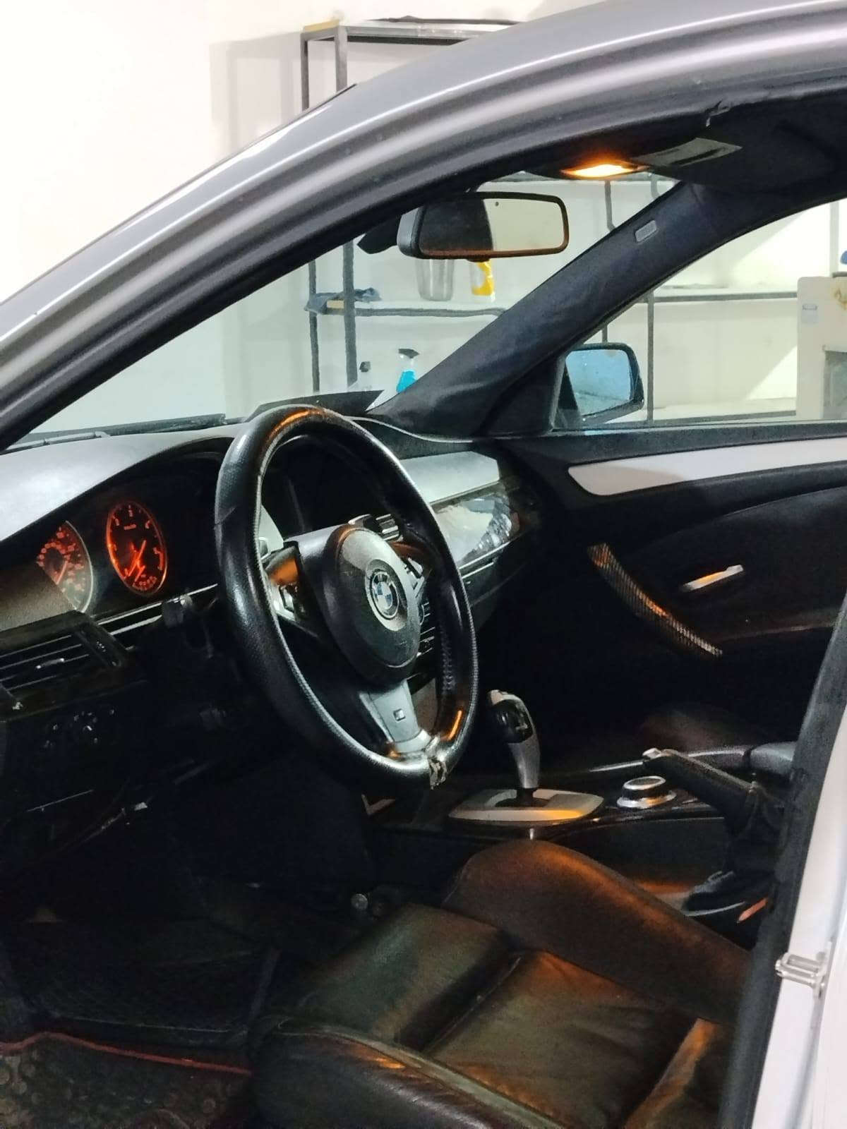 سلاو له سه ر ايزني ئادمين
BMW. E60
530گاز M 57
موديل 2009
بي زه ربه 
كوشن جلد 
سه ياره كه كامل   M
به صمه يه 
ته بريد🥶🥶
گير كوبرا
زؤر به قوته 
ويل m بيلادي
کودو باركودي هه يه 
نرخ 55ومعامله
گورينه وه ش اكم له سه ر دل گرتن
***********واتساب
