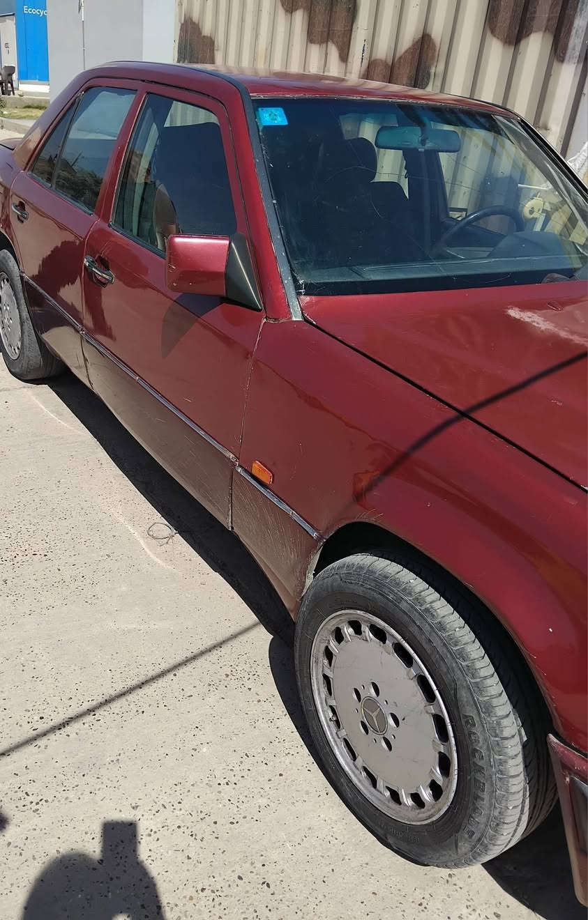 مارسدس موديل 91 محرك كير بطه السعر 35 بيه مجال العنوان بغداد الزعفرانية اي استفسار الاتصال على الرقم ***********
