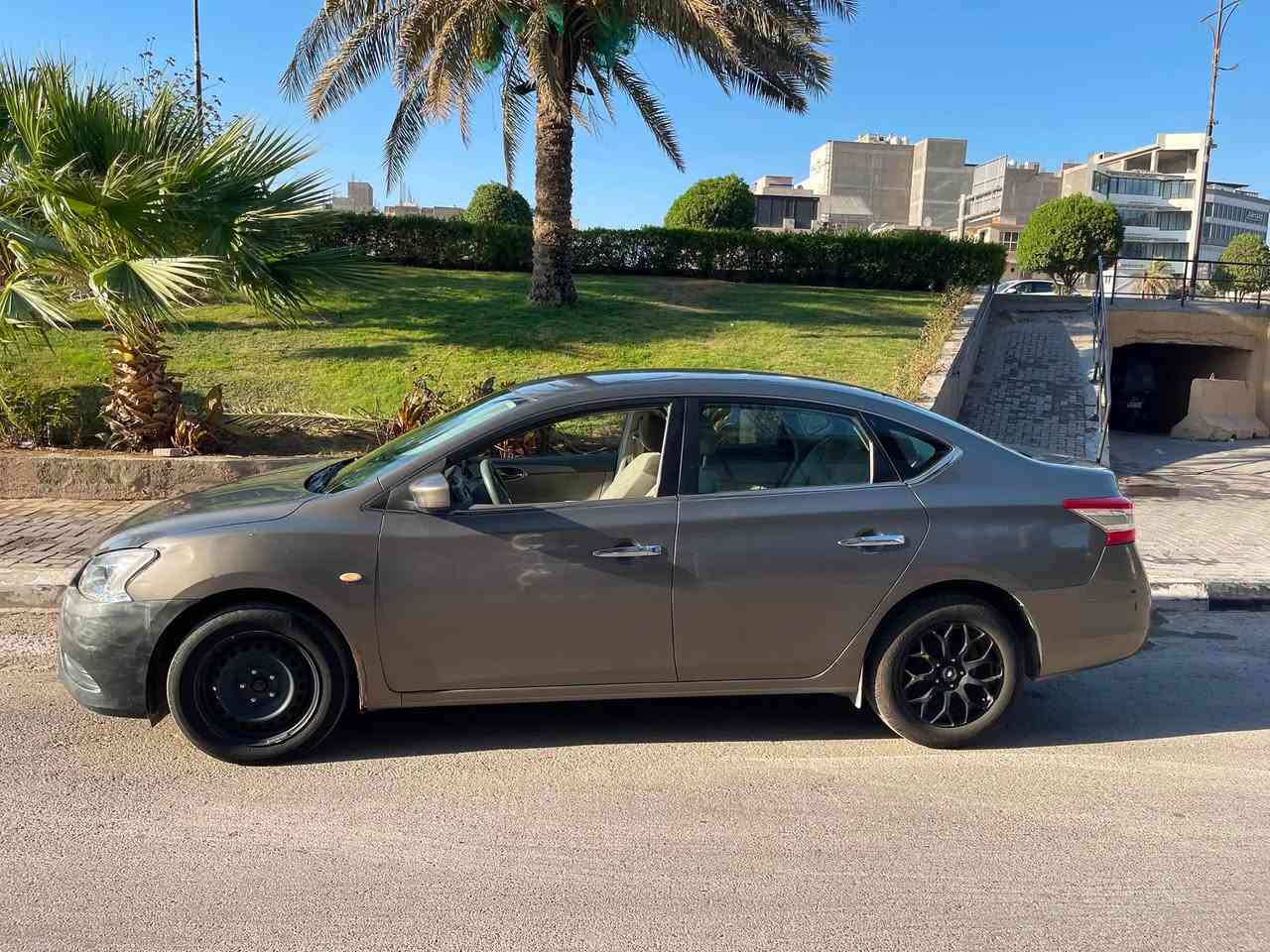 للبيع
نيسان سنترا ٢٠١٦ خليجي 

كفاله من الصبغ 

كير ومكينه كفاله 

بيها فقط جاملغ عكس السايق مبدل اسود وما مصبوغ بعده بدون دواخل نهائيا  وطخات بسيطه مثل ما موضح بالصور 

وبيها ملاحضات مثل طوافه فيت بم عاطله وقواعد دبل يحتاجلهن تبديل 

السياره ماشية ١٦٠ الف 

السعر ٩٢ وبيها مجال بسيط

عنواني بغداد حي الخضراء

للأستفسار : ***********

