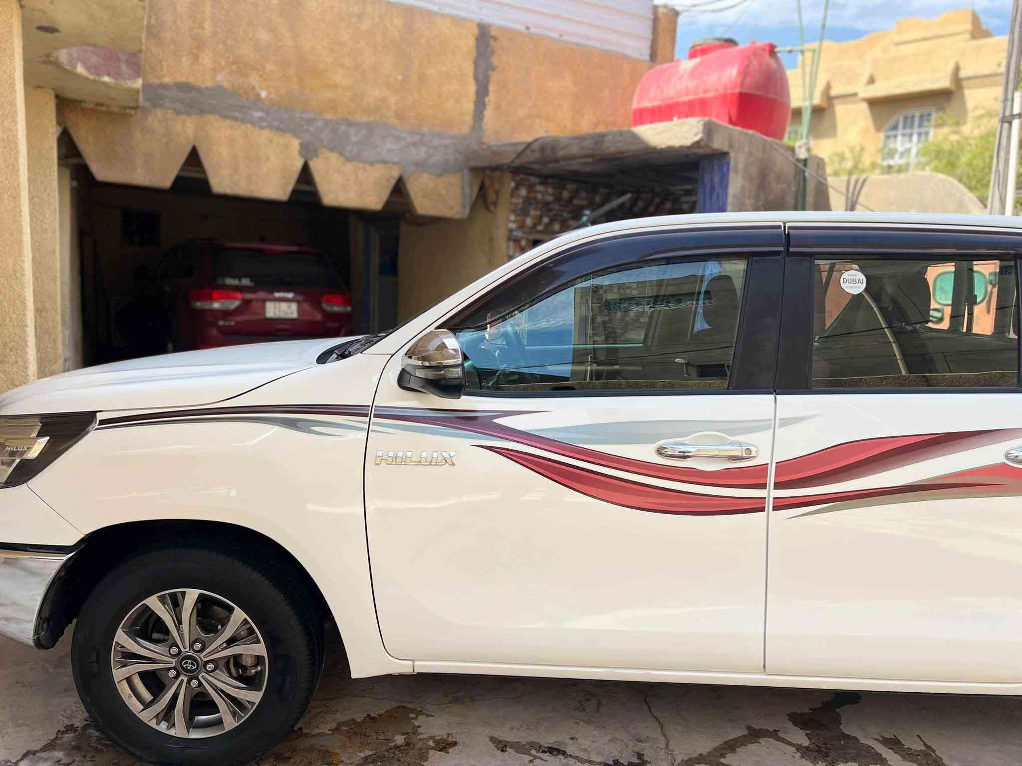السلام عليكم بيكم هايلوكس ناصي  ساز ٢٠٢٠ رقم بغداد تحويل مباشر سياره جاهزه من كلشي بجيس. تخم تاير برجستون  سياره كفاله غير بيها شبرين صبغ فقط ولباقي كله عسونار.  خير من الله الباقي كله كفاله عامه عسونار   ساز    مكان بابل الاسكندريه.  السعر.    ٢٢٨ وبيه مجال.     استفسار.        ***********.      ***********.
