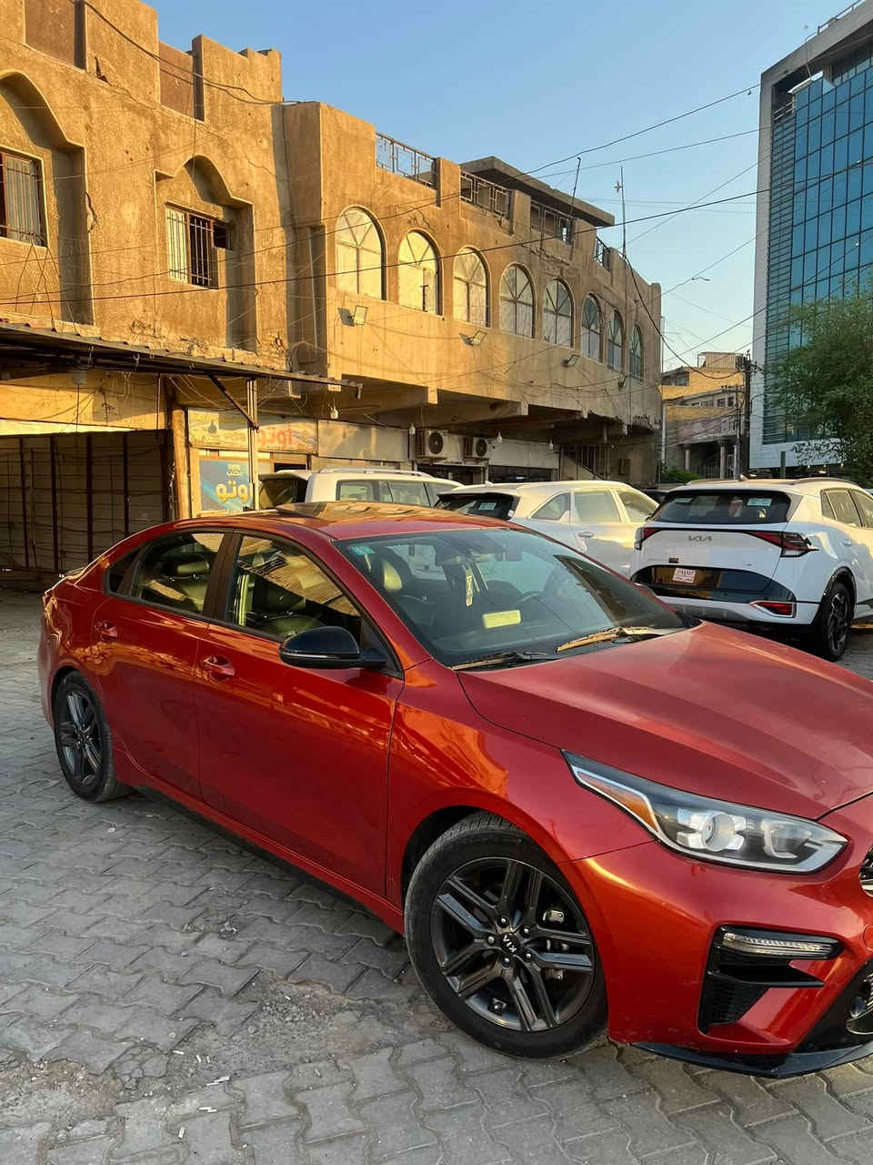 السلام عليكم شباب ✌️🤍
فورتي 21 جي تي لاين للبيع 
حادث السياره بنيد فقط مبدل ومصبوغ وجاملغ بارد السياره لغد شاصي كفاله ايرباك ستيرن فقط وراجع السياره باسمي وتحويل ثاني يوم  
مكانها بغداد الصليخ 
السعر 130 وبيها مجال حك الجيه 
رقم ***********
