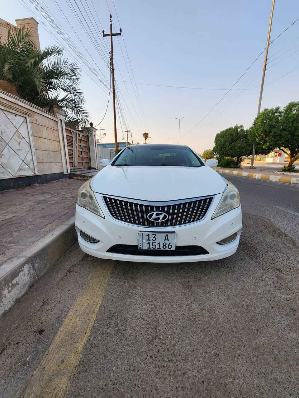 السلام عليكم هونداي ازيرا موديل 2014 خليجي فول مواصفات مكينة 6 سلندر 3.0 دوش بيها بارد قليل باب السائق فقط كير مكينة كفالة لا تنقيص ولا تبخير السعر 128 وبيها مجال قليل حك الجية *********** ميسان الكورنيش
