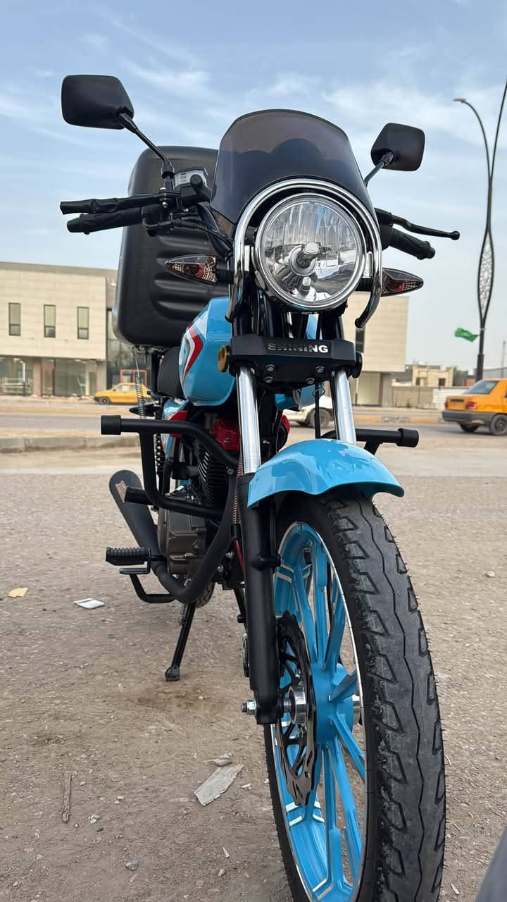 السلام عليكم دراجة شاينك 5 كير محرك 150 cc الدراجة مرقمه مشروع وطني الرقم الجديد ماشيه ٨ الاف فقط مابيها أي نقص الدراجة برغي واحد ممفتوح بيها باقي على الزيرو السعر مليونين مع تحويل الرقم من المديرية المرور 
الرقم ***********
