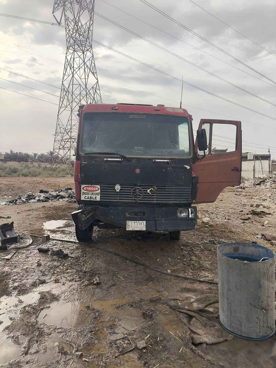 السلام عليكم ورحمة الله وبركاتة 
سياره البه 6براقي رقم ديالى تحويل ثاني يوم مكينه بيها خيط بخار ////السعر 45ورقه وبيها مجال حك جيه وكل الهلا بيكم 
رقم الهاتف واتساب //***********
