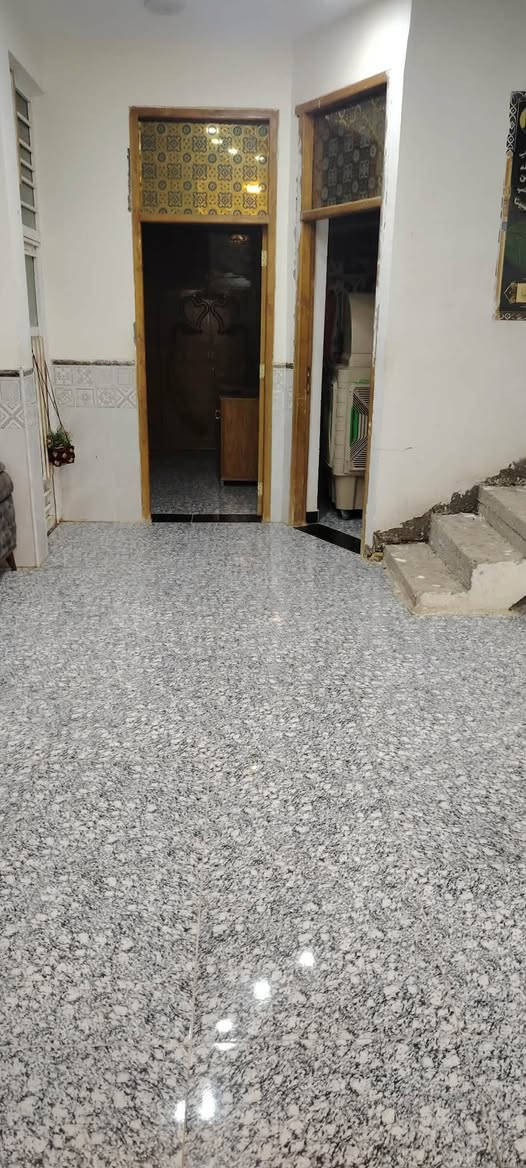 يالله🏘 بيت للبيع مساحه ٢٣٠
ركن بناء حديث الكوت جديدة  بشارع صب  قرب

 اسوق احمد عتابي الاستفسار 

***********
