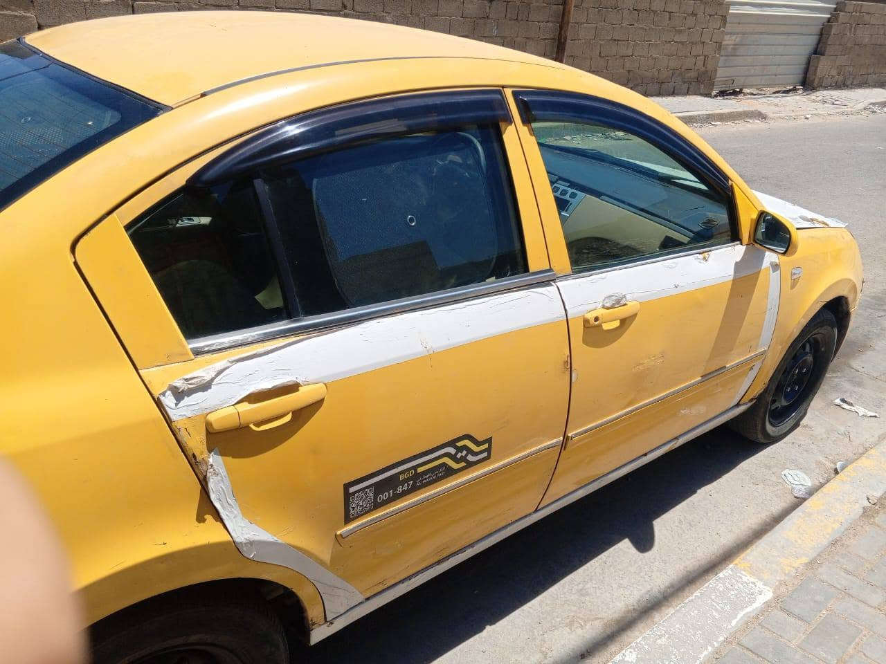 شيري اي فايف موديل 2011 بأسمي تحويل ثاني يوم سيارة تخم تاير تبريد شغال مكينة جديدة كامري ابو الجف بيها نقوصات الكير بي تأخير قليل غرفة دوشمة جديدة وبيع مستعجل السعر 25 ورقة وبيها مجال العنوان بغداد للتواصل على الرقم (( *********** ))
