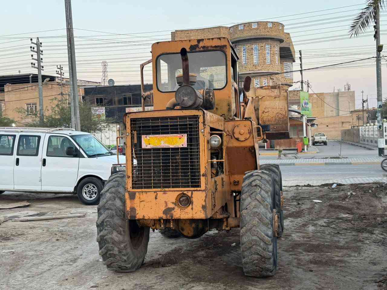 شفل كاوسكي موديل 92 رقم ذي قار سنويه 29 مكينة كير حلوات شفل جاهز للعمل المكان البصرة القرنه رقم ***********
