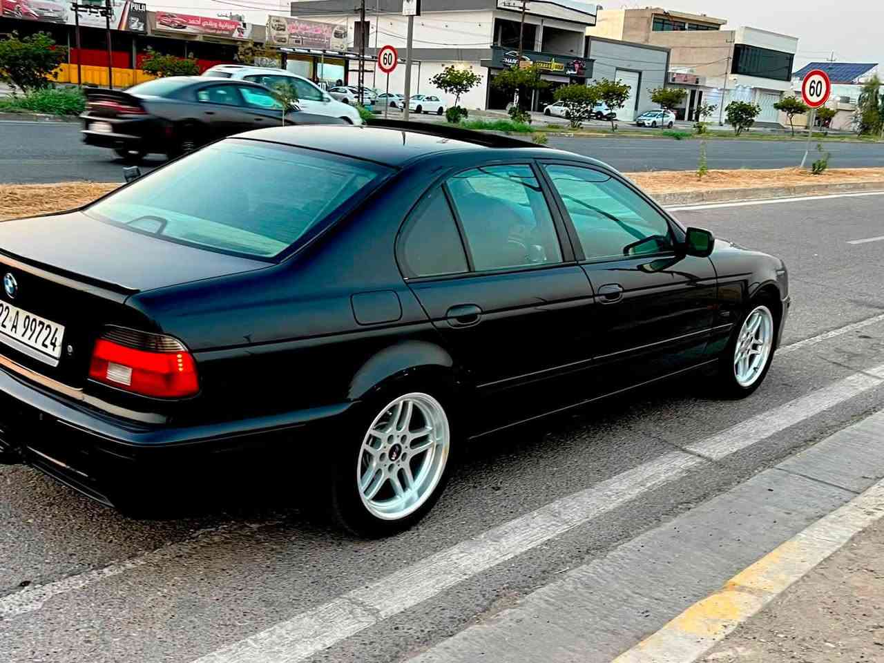 بي ام صقر BMW E93
موديل 2002 
Ai 525 بلاد (الماني) 
بدون ايي ضرر صبغ فقط (جماليه)
موصفات فول سلايت 
دعاميات امامي او خلفي M حساسات شغاله
كهربايات شرط تحكم استيرن شغال 
مرايات شفط 
داخلها زيتوني 
تثبيت سرعه شغال 
شاشه 
تبريدها ثلج
لايتات زينون 
نظام قاتل حشرات شغال 
شاشه بلوتوث نظام جديد 
كير اومحرك بدون عيب 
سيارة مشاءلله عل وضع شركة
سعرها ($103) بي مجال بسيط للطيبين 
ايي ستفسار (اتصال ***********)
مكاني (كركوك)
