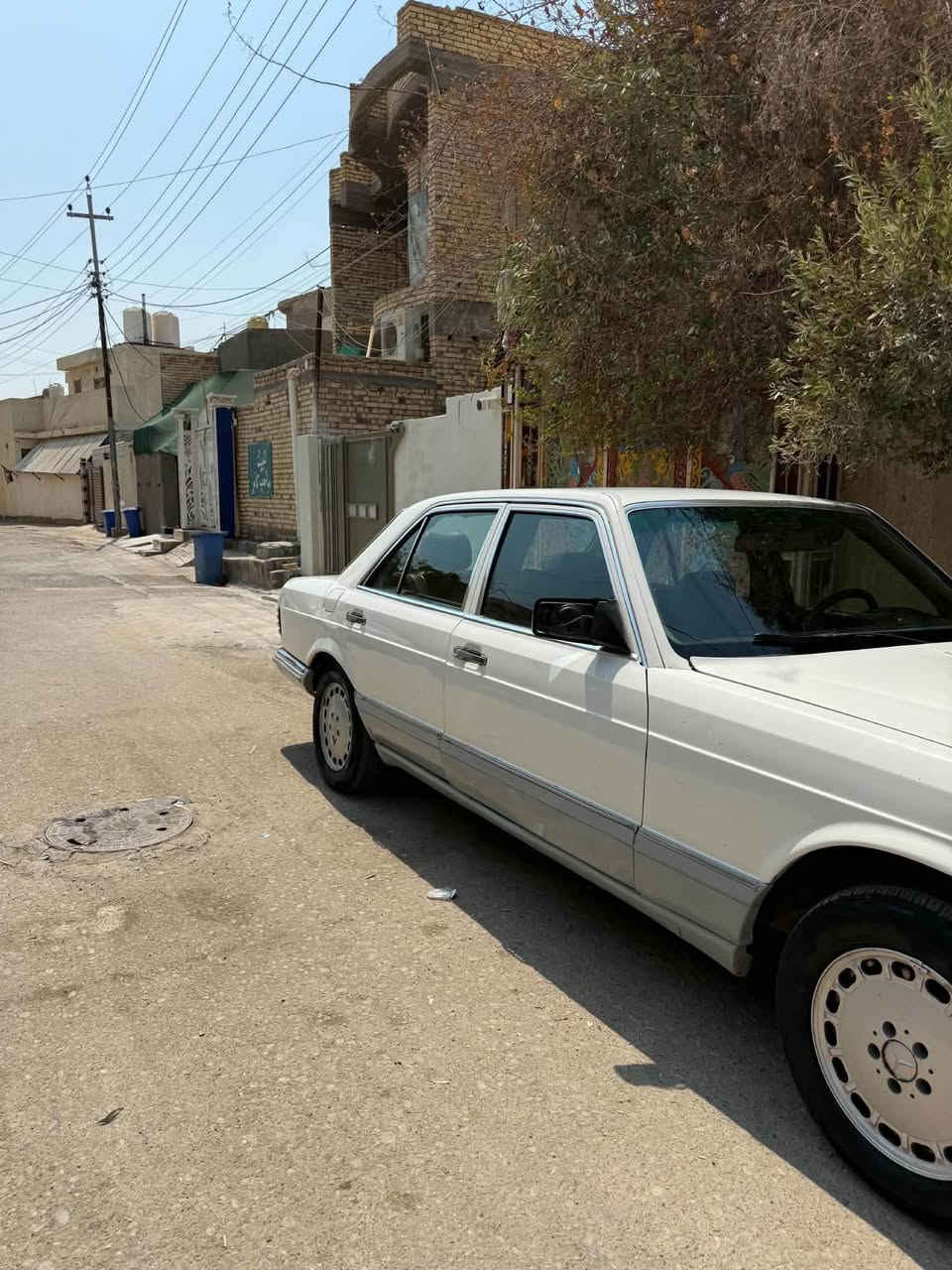 مارسدس جامبو 1984
رقم بغداد 

داخل احمر كشنات كهرباء تبريد شغال يخبل 

السيارة جاهزة وحلوة داخلهة كلش نضيف 

محرك بطة 3000 vvt عليهة منضومة غاز شغالة شلعة حلوة السيارة كهربائياتهة كلهة شغالة مكان السيارة ميسان اخوان سياره سعره ٥٥ عليه غرامات يطيحن من سعره الشراي بخدمته المو شراي لا يراسلني ولا يتعبني سياره نضيفه وحلوه بل وقع احلا من صور 

***********
