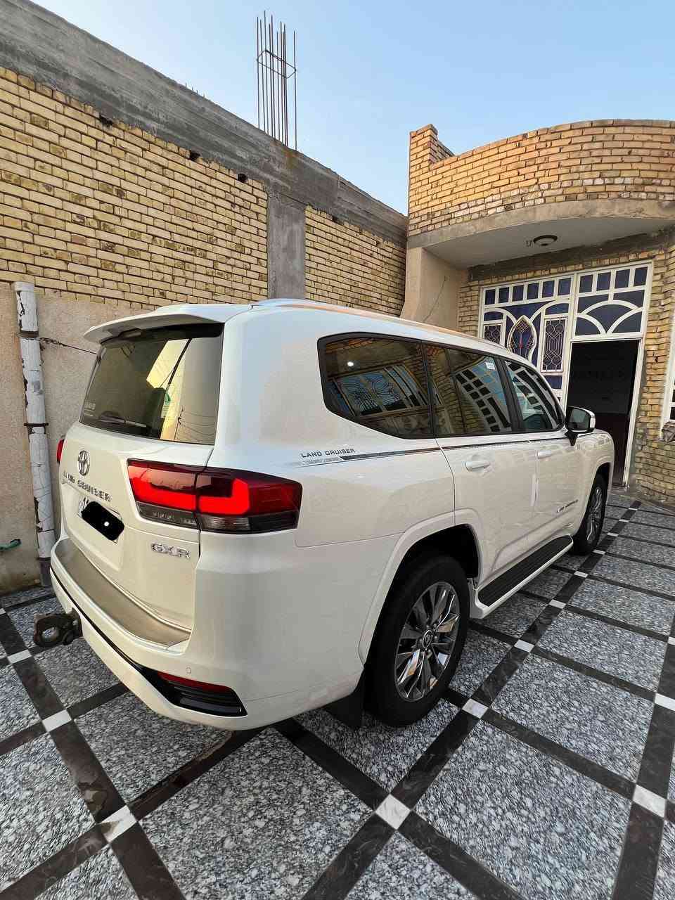 لاندكروز GXR • ٢٠٢٤ • رقم بغداد