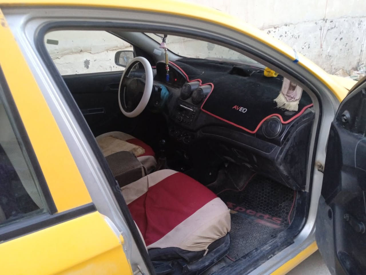 السلام عليكم افيو للبيع موديل 8بسمي لسنويه29حادثه جاملخ وبنيد مكينه وكير نضيف وصدره نص ونص تبريد وتدفاه شخال لمكان بابل***********
