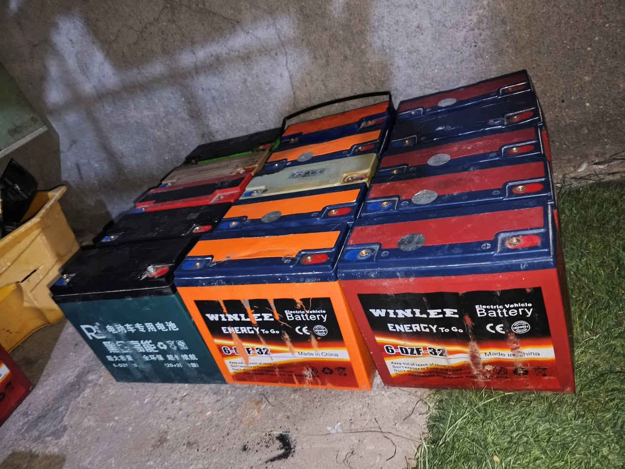 سعر المفرد 30سعر السيت 130
وإذا كلهن سيت 125وبالخدمه موجود من 20امبير إلى 33
***********العنوان كرمة علي
