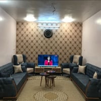 شبه جديد • ٨ مقاعد • مستعجل